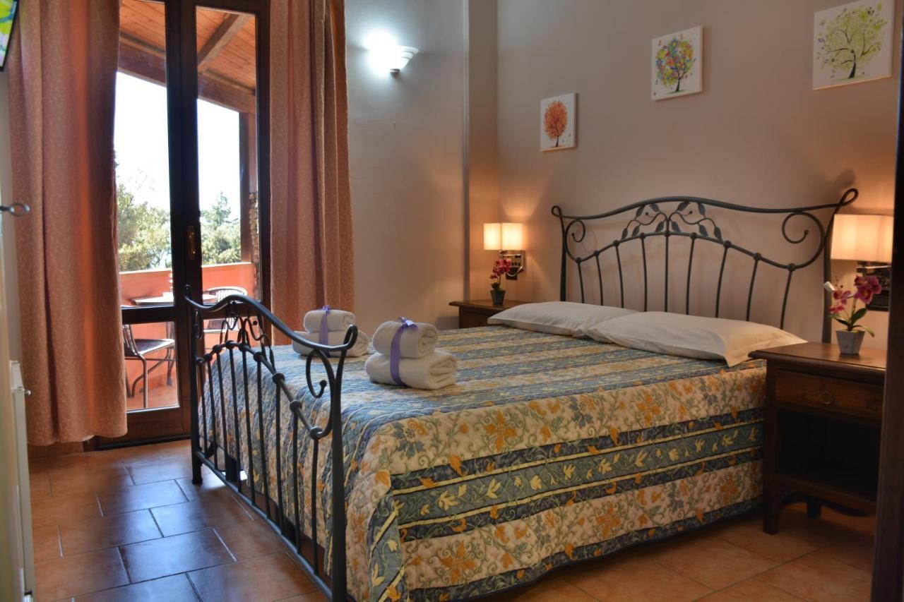Hotel Villa Paradiso ริปาร์เบลลา ภายนอก รูปภาพ