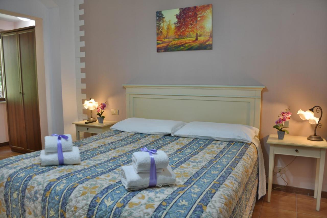 Hotel Villa Paradiso ริปาร์เบลลา ภายนอก รูปภาพ