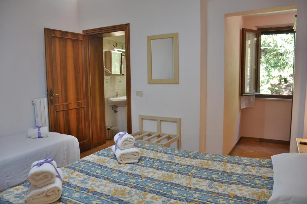 Hotel Villa Paradiso ริปาร์เบลลา ภายนอก รูปภาพ