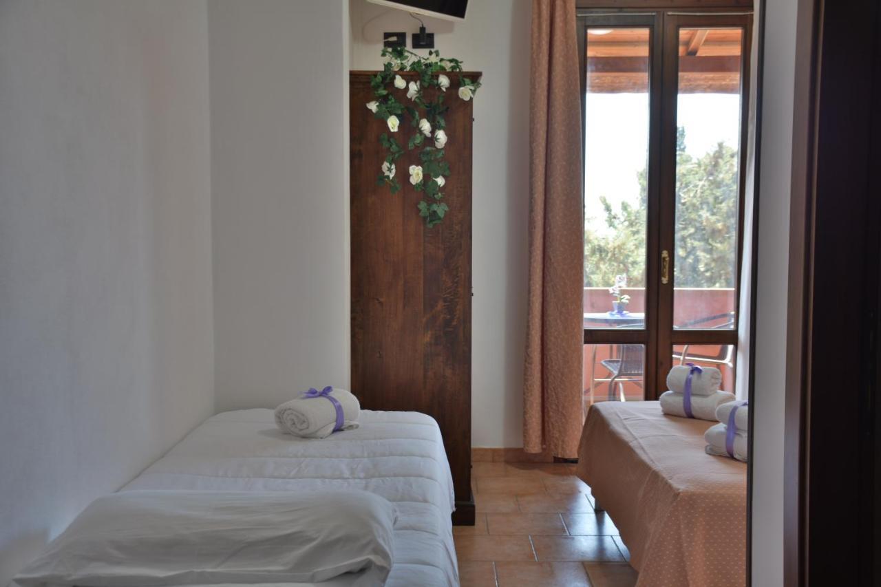 Hotel Villa Paradiso ริปาร์เบลลา ภายนอก รูปภาพ