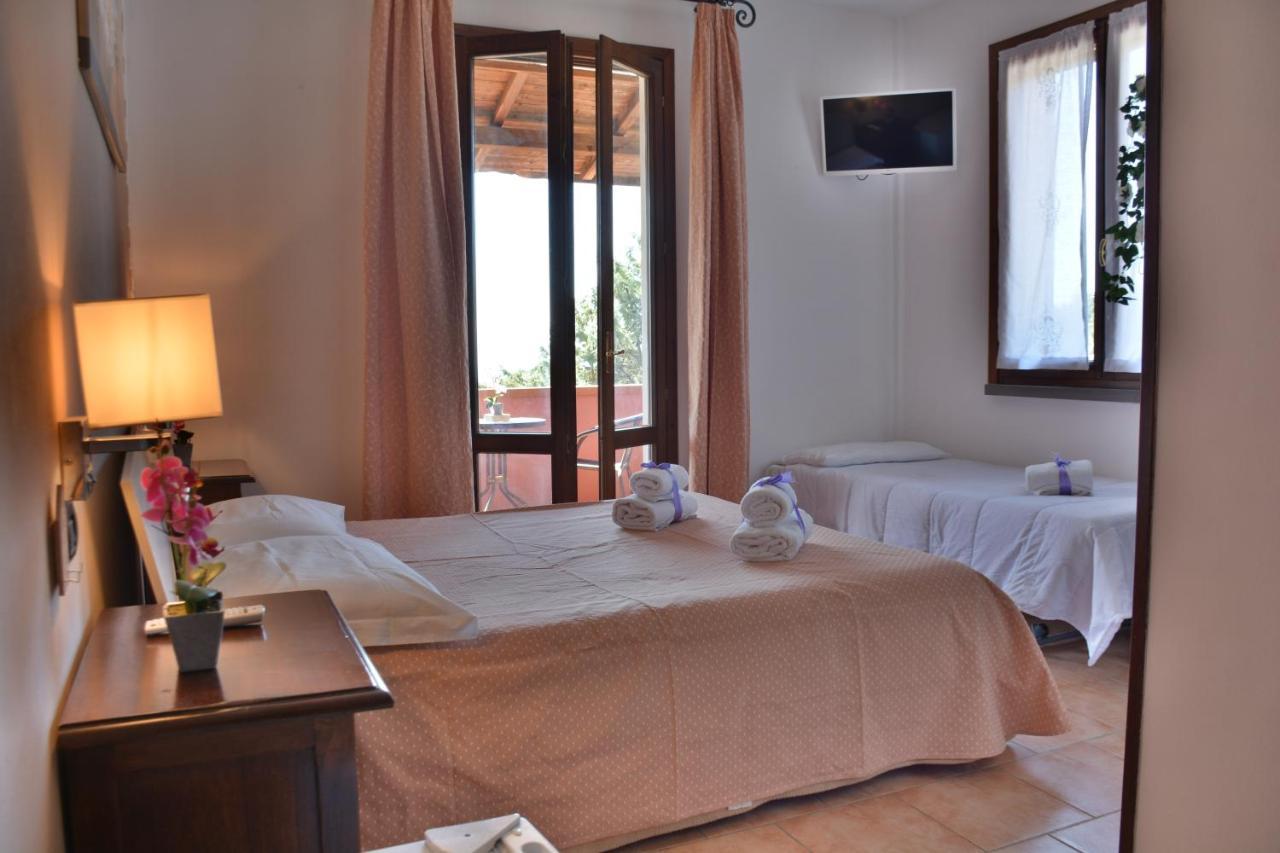 Hotel Villa Paradiso ริปาร์เบลลา ภายนอก รูปภาพ