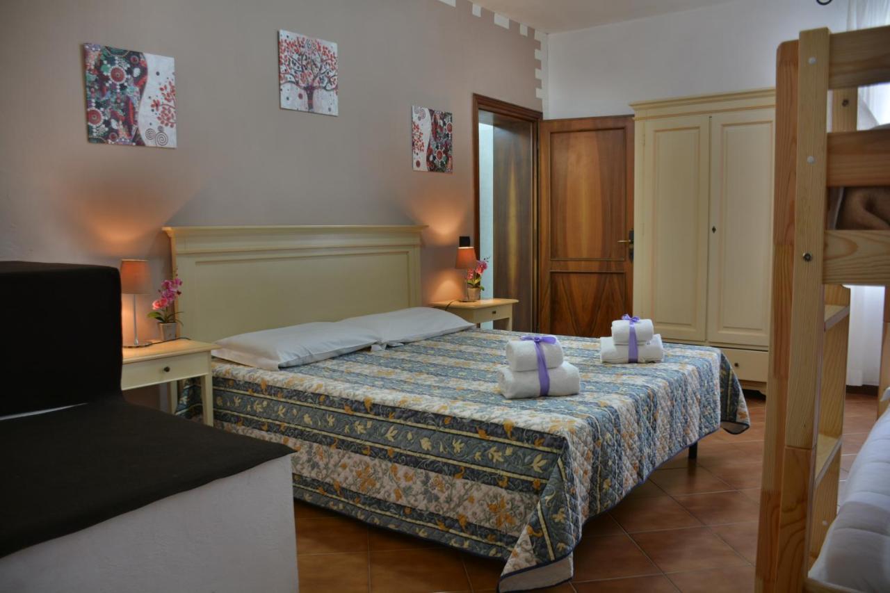 Hotel Villa Paradiso ริปาร์เบลลา ภายนอก รูปภาพ